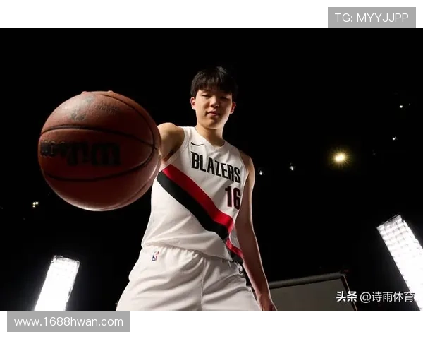 曾令旭：库里三次惩罚杨瀚森防守失误 他是库里必须更加警惕